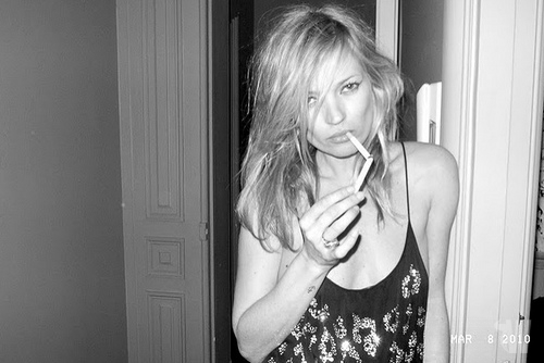 Kate Moss spends lots of money on e cigs