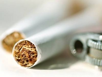 Non-nicotine e-cigarette reduces need to smoke