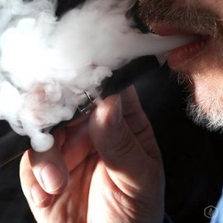 E-cigarettes fans upset about possible regulations